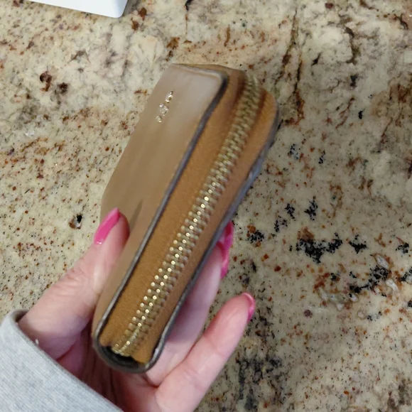 Coach Brown Leather Zip Around Wallet - Picture 7 of 9